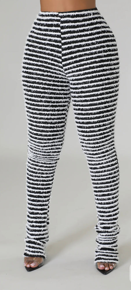 
            
                Load image into Gallery viewer, Fuzzy Fall Snuggle Leggings
            
        