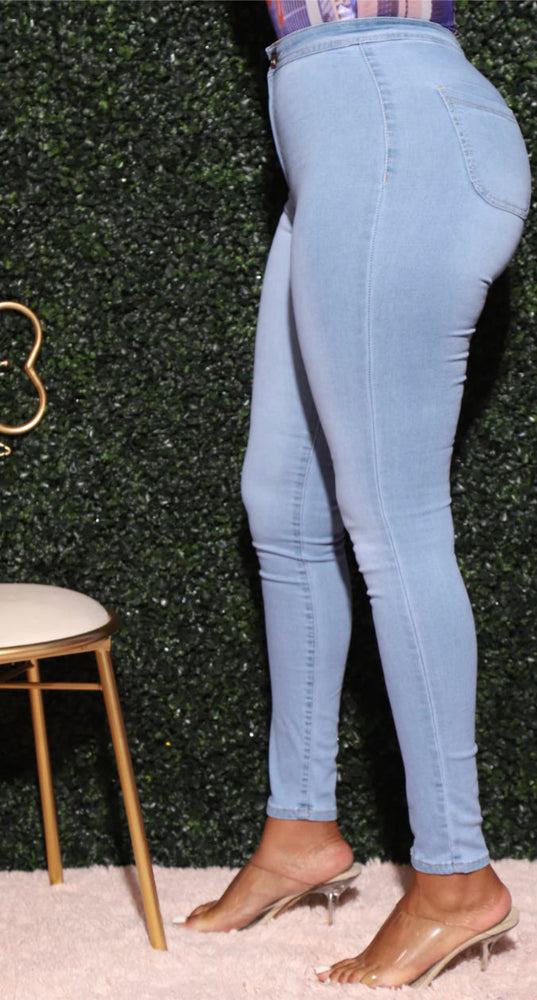 
            
                Load image into Gallery viewer, Dark Blue Wash Stretch Skinny Jeans! PLUS SIZES!
            
        