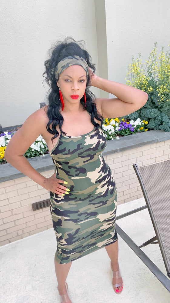 
            
                Load image into Gallery viewer, Stretchy Small Left ! Camo Print Cross Back MIDI‼️
            
        