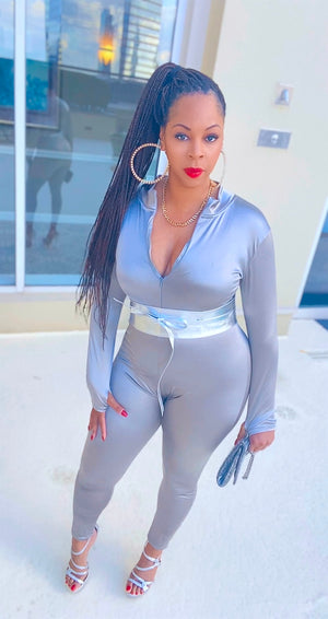 
            
                Load image into Gallery viewer, BLING “Shiny Silver Satin “ Front  Zipper Jumpsuit with BELT!
            
        