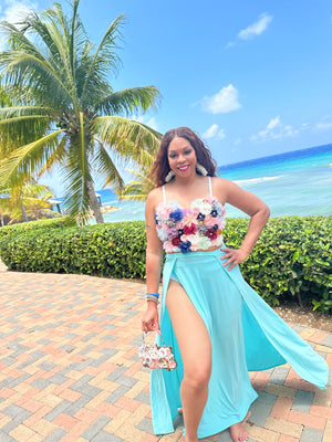 
            
                Load image into Gallery viewer, CLEARANCE! Ocean Wave Resort Maxi Skirt Set
            
        