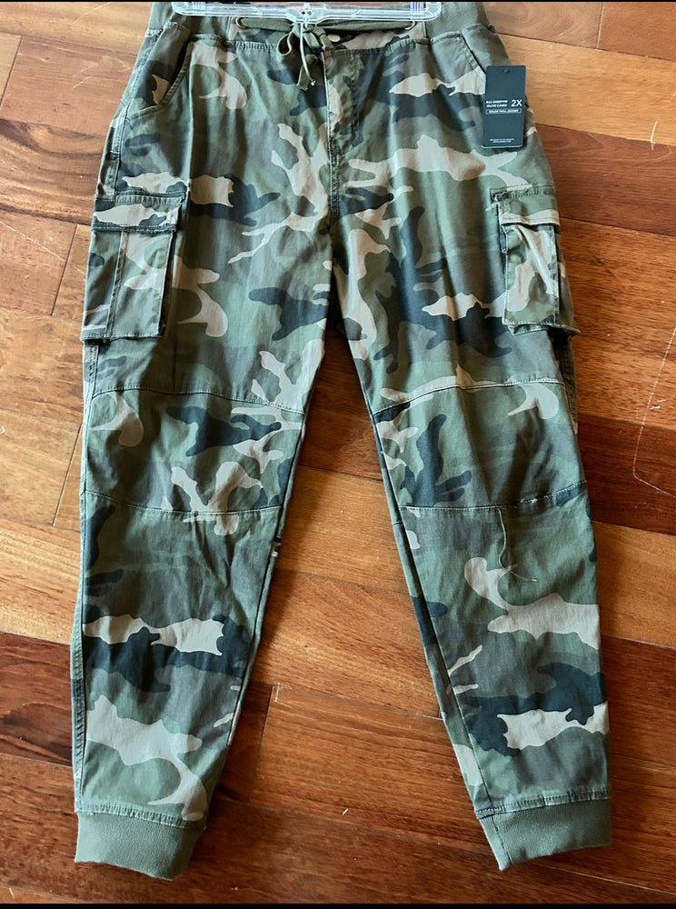 
            
                Load image into Gallery viewer, PLUS SIZES! CAMO CARGO CUTE JOGGERS ! Sizes to 3X!
            
        