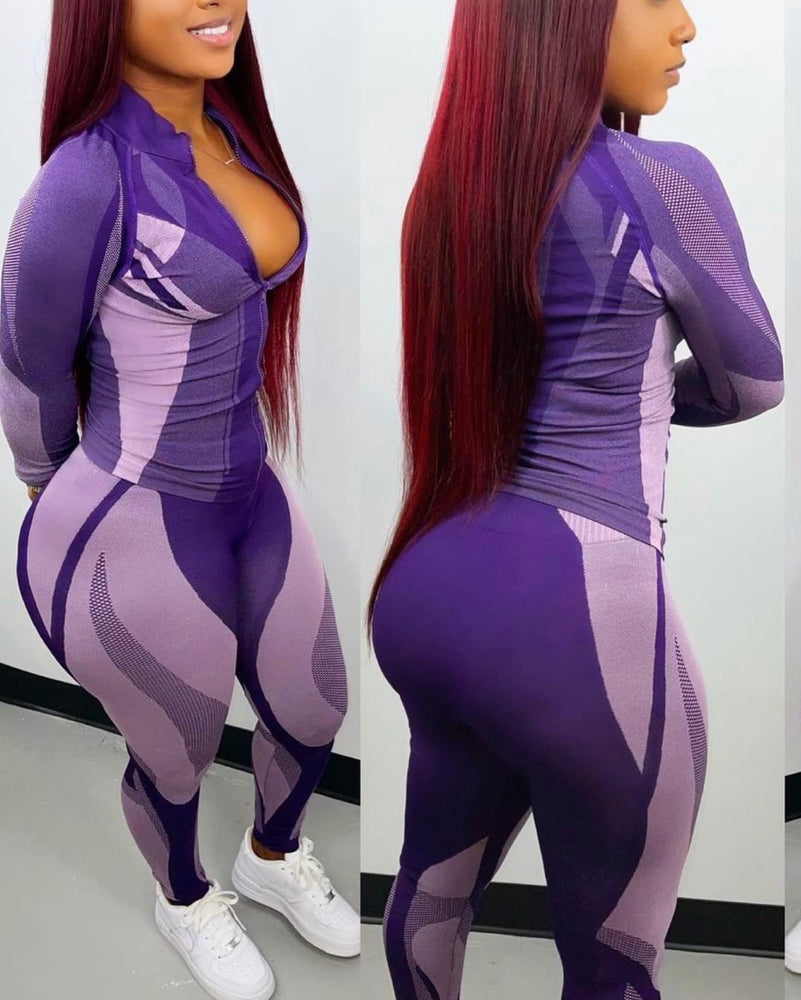
            
                Load image into Gallery viewer, Must Have Track Set ‼️Seamless Zip Up Jacket &amp;amp; Leggings Set‼️
            
        