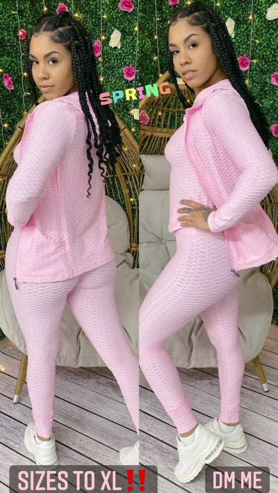 
            
                Load and play video in Gallery viewer, Pretty in Pink ‼️ THREE PIECE Amazing Fabric Activewear Jogger Set - Anti-Cellulite
            
        